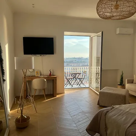 Apartment Gennarino - Panorama With Balcony And Urban Loft